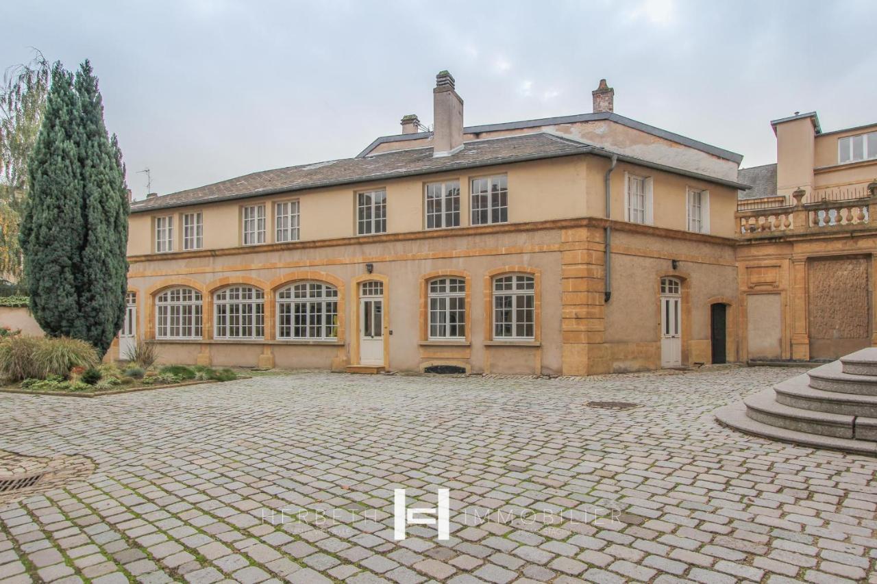 H-Bnb - Les Meubles Du 1 Bed and Breakfast Metz Exterior foto